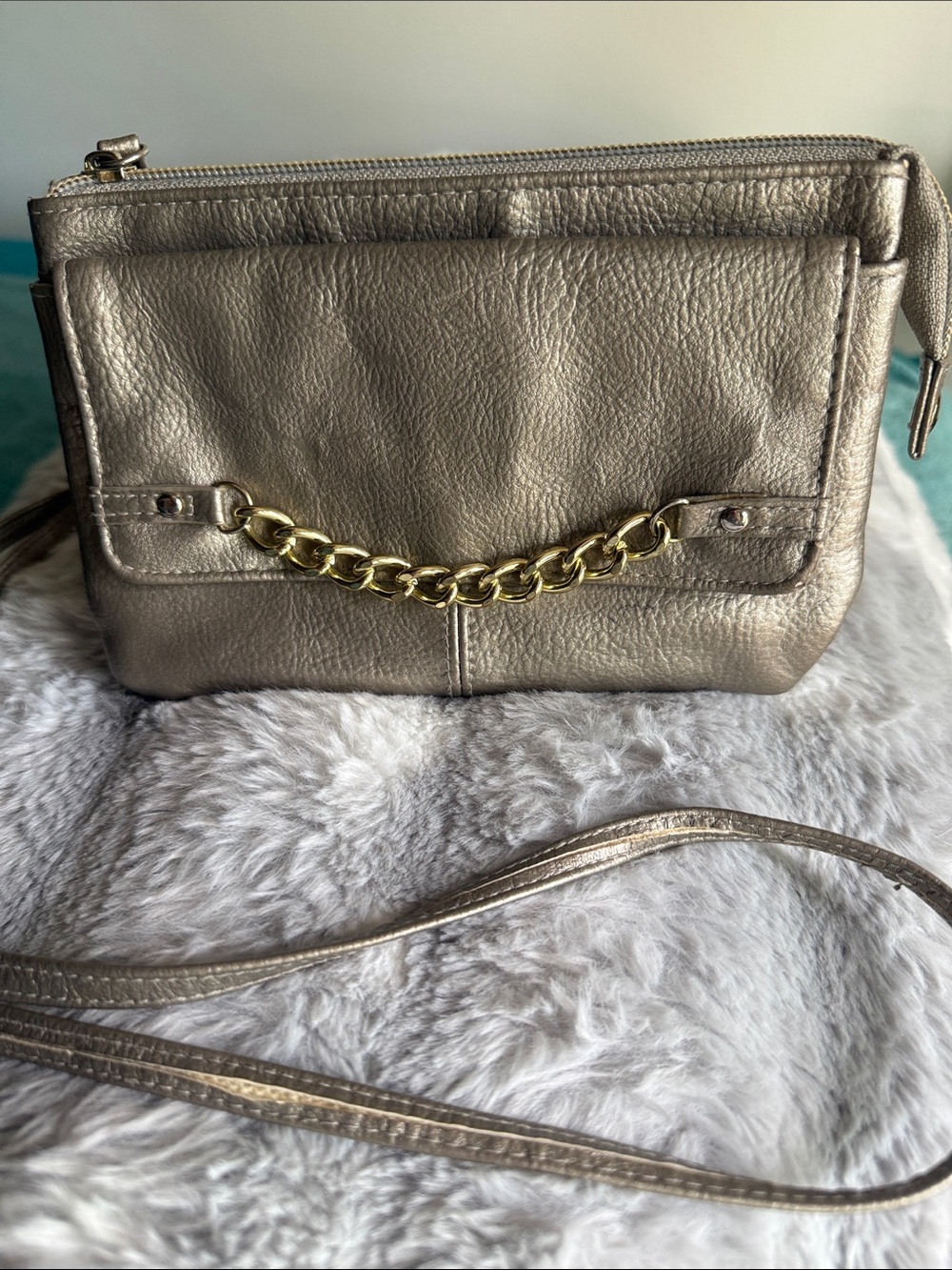 Kohls champagne gold metallic faux leather Crossbody Bag